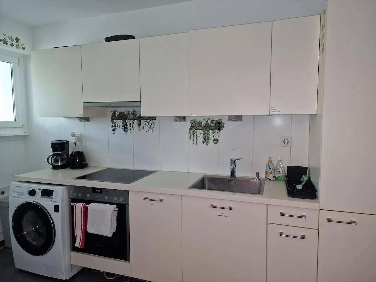 Bright And Cozy Apartment-Central Basilea